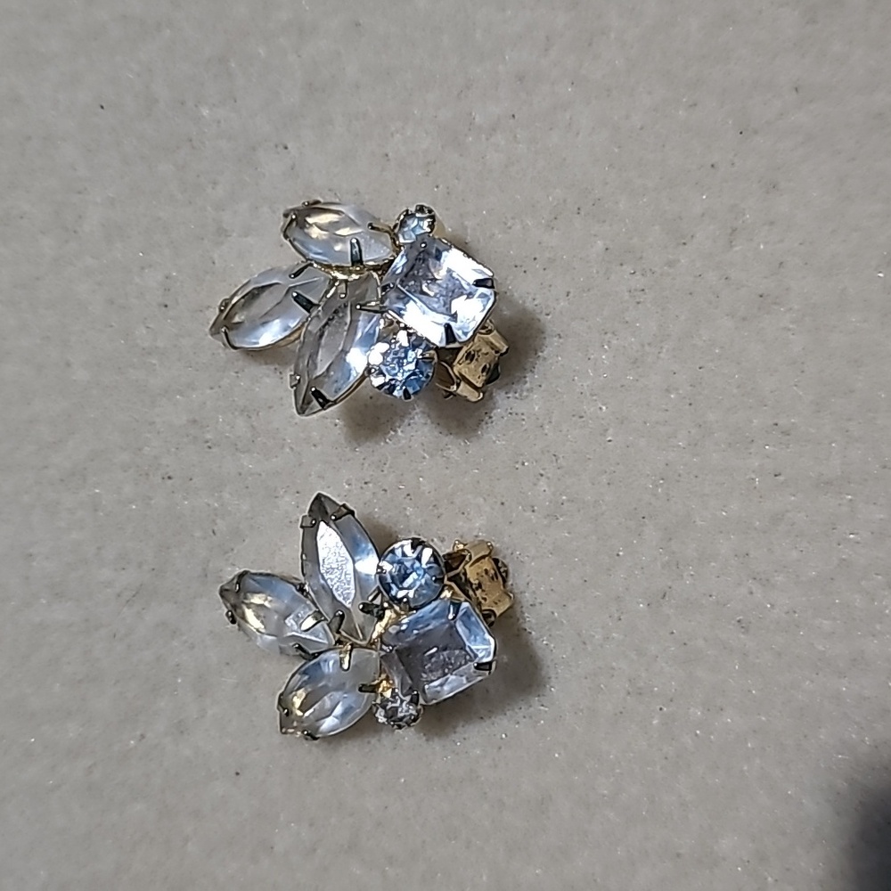 Earings